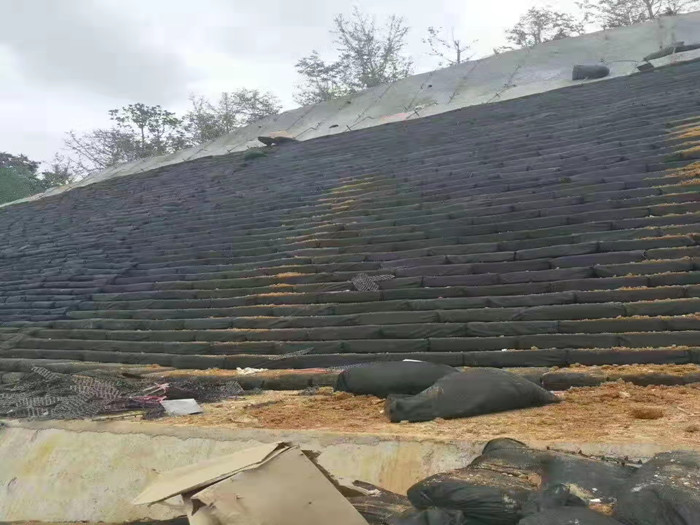 生態(tài)袋護坡應(yīng)用